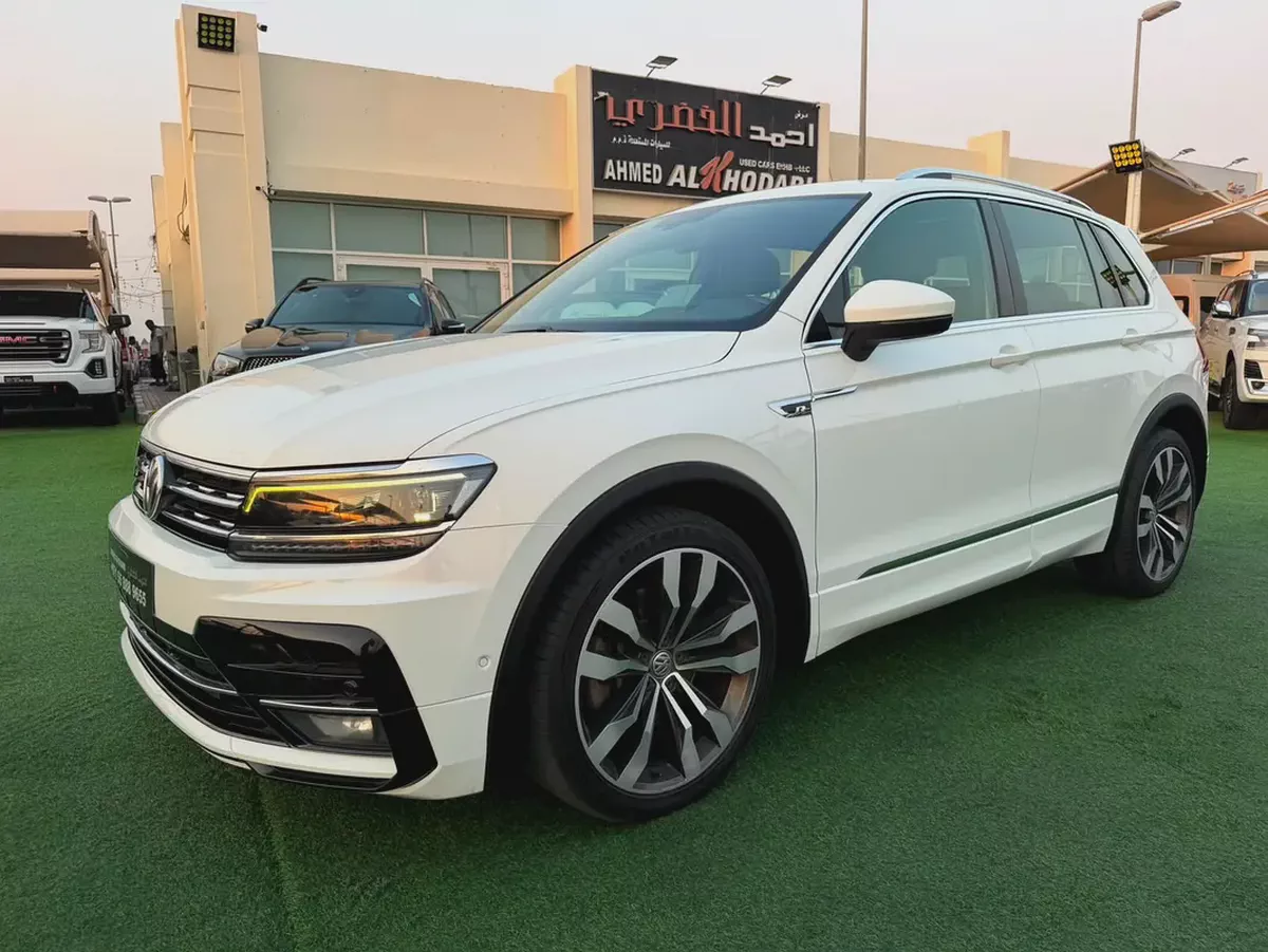 (2018) VOLKSWAGEN TIGUAN //R-LINE// GCC FULL OPTION -ORIGINAL PAINT--1-1