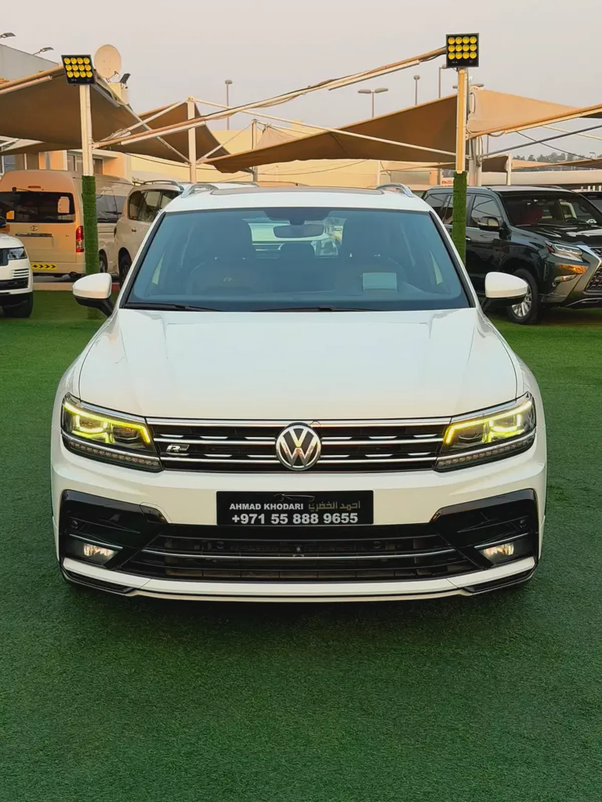 (2018) VOLKSWAGEN TIGUAN //R-LINE// GCC FULL OPTION -ORIGINAL PAINT--2-2