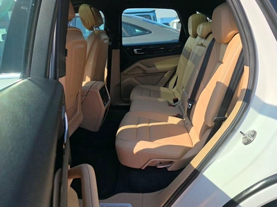 Porsche Cayenne Base SUV 3.6L 2018 GCC - AED 125,000-9