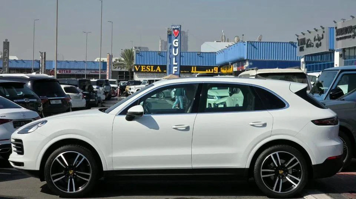 Porsche Cayenne Base SUV 3.6L 2018 GCC - AED 125,000-1-1