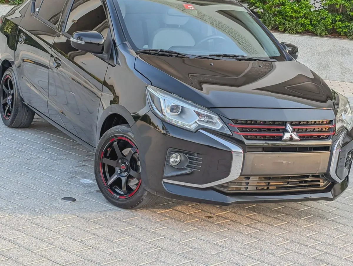 Mitsubishi Attrage 2022 GCC Signature Edition With Low KM Perfect Family Sedan-5-5