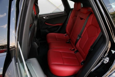 PORSCHE MACAN 2021 - GCC - FULLY LOADED - AMAZING CONDITION-7