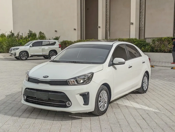 Kia Pegas 2020, MPI Top, GCC Premium Condition With Low KM Perfect Family Sedan With Sunroof and Nav