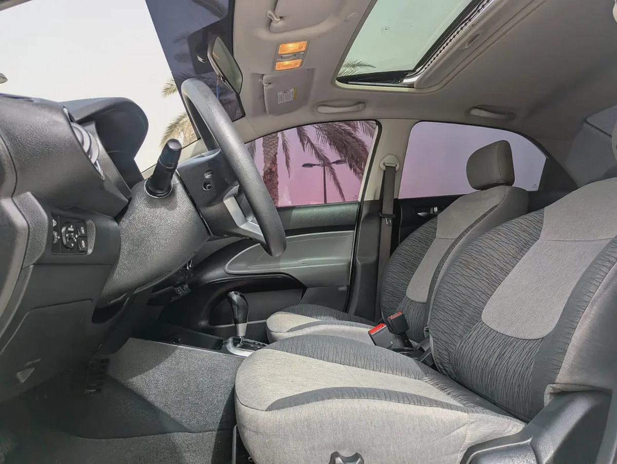 Kia Pegas 2020, MPI Top, GCC Premium Condition With Low KM Perfect Family Sedan With Sunroof and Nav-8-8