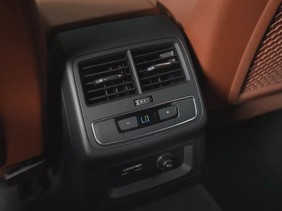2024 Audi A4 S-line - GCC Specs - Like New!-16-16