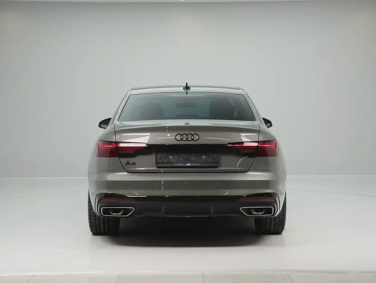 2024 Audi A4 S-line - GCC Specs - Like New!-6-6