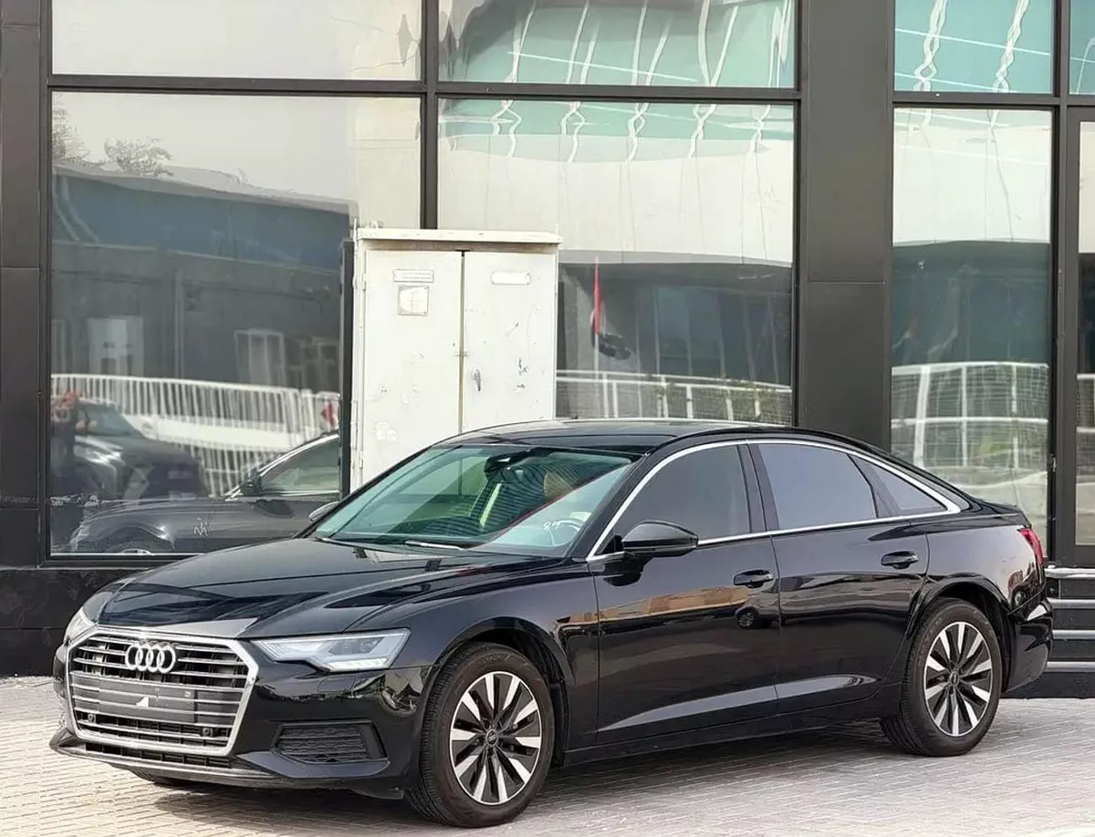 Audi A6 40 TFSI GCC Specs - Pristine Condition-1-0