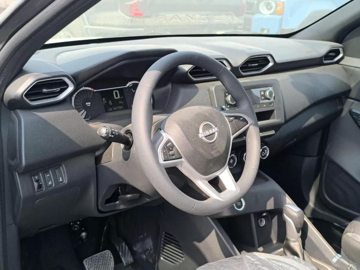 Nissan Magnite 1.5L-7-0