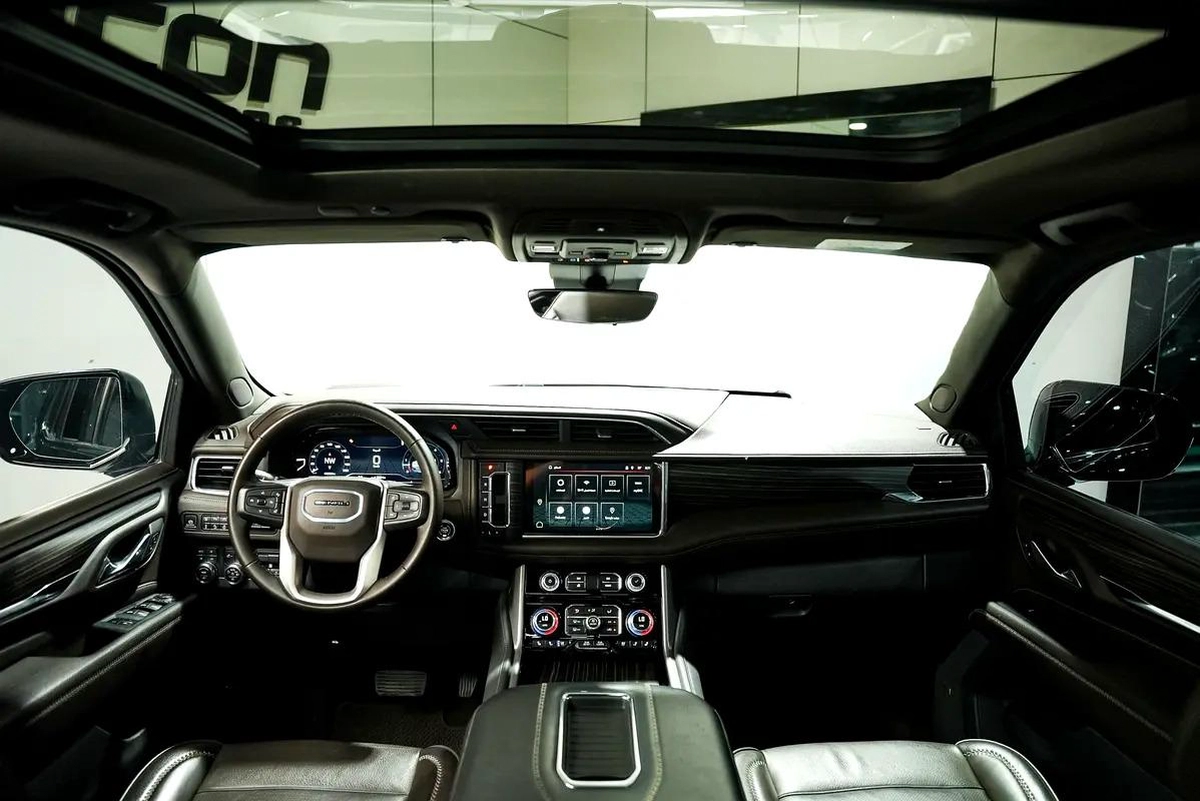 GMC Yukon Denali 2024 - GCC Specs - Brand New-6-6