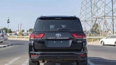 Toyota Land Cruiser Land cruiser GXR 4.0L FULL OPTION 2025-11