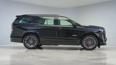 UAEs Very Best Example | AED 5,744 PM | Escalade V GCC-2