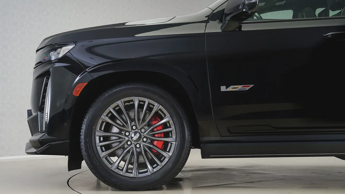 UAEs Very Best Example | AED 5,744 PM | Escalade V GCC-11-11