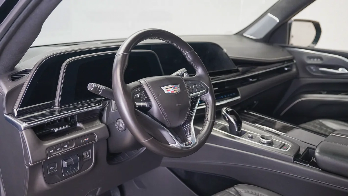 UAEs Very Best Example | AED 5,744 PM | Escalade V GCC-3-3