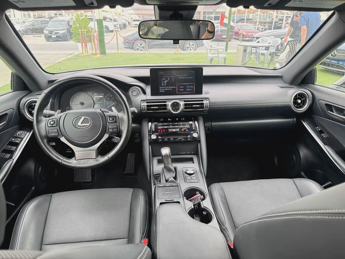 Lexus IS 300 2022 - American Specs - GCC Resale-8-8