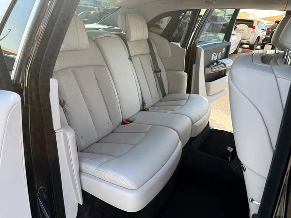 Rolls-Royce Phantom