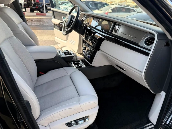 Rolls-Royce Phantom