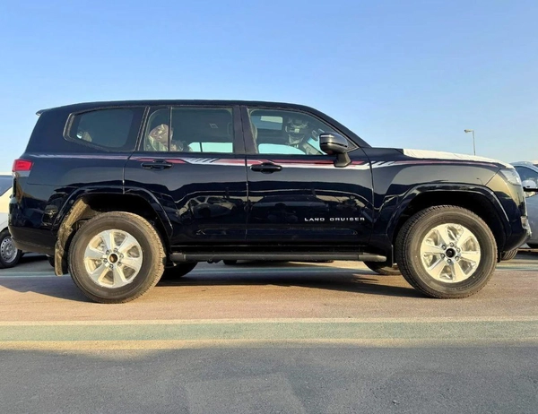 Toyota Land Cruiser GXR 3.5L Twin Turbo | Sunroof | Driver Power Seat | (CODE # GXR33M