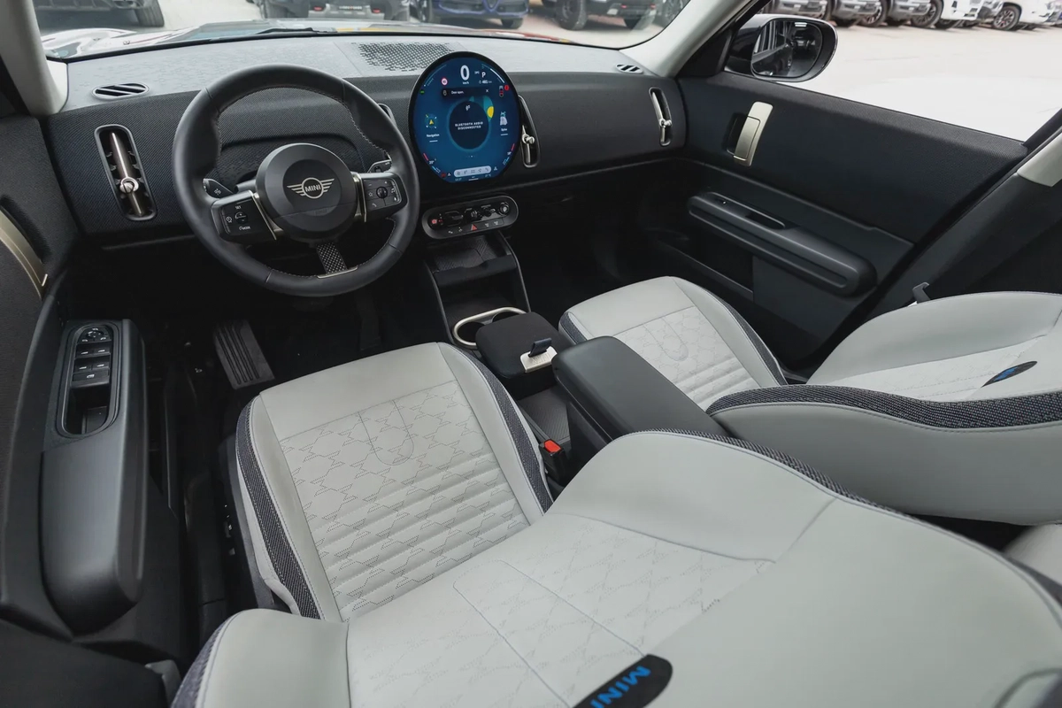 MINI Countryman Cooper 2024-9-9