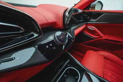 2025 FERRARI PUROSANGUE | FULL CARBON | MAIN DEALER SERVICE | HIGH SPECS |-12