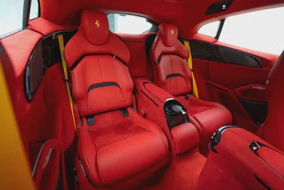 2025 FERRARI PUROSANGUE | FULL CARBON | MAIN DEALER SERVICE | HIGH SPECS |-17