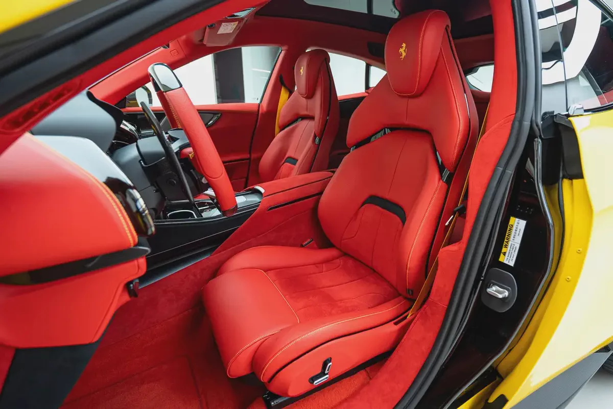 2025 FERRARI PUROSANGUE | FULL CARBON | MAIN DEALER SERVICE | HIGH SPECS |-14-14