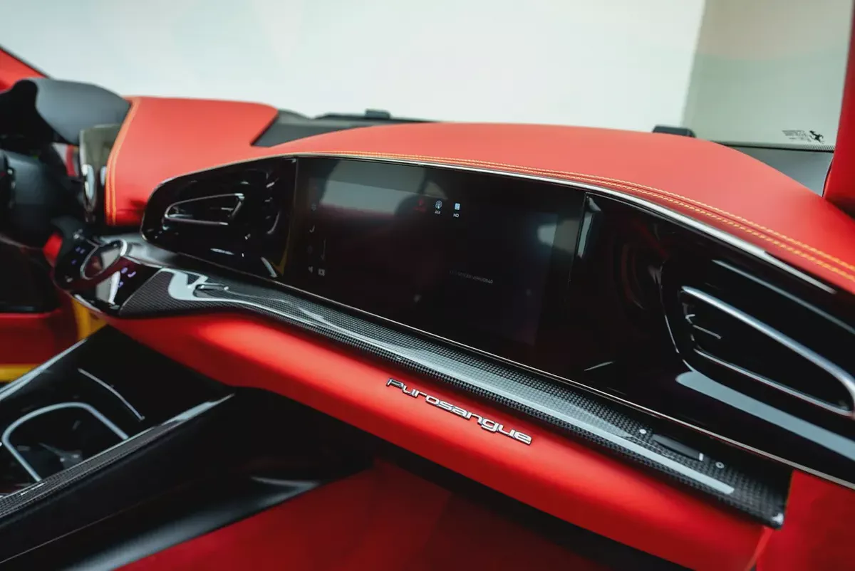 2025 FERRARI PUROSANGUE | FULL CARBON | MAIN DEALER SERVICE | HIGH SPECS |-18-18