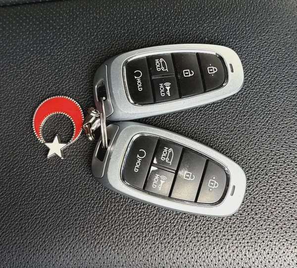 Hyundai Staria Luxury 2022 - Korean Specs - Excellent Condition