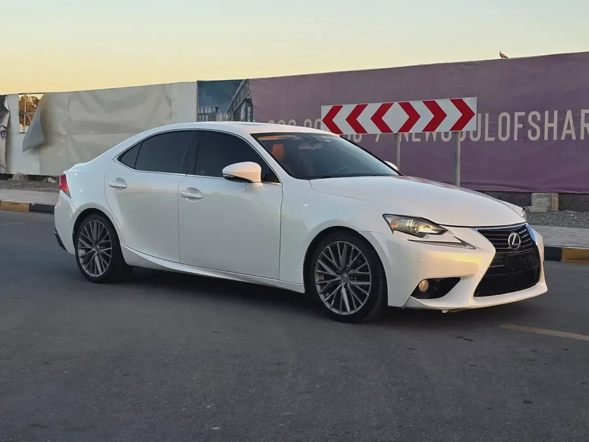 Lexus IS 250 F Sport 2014 GCC Specs - Pristine Condition-2-2