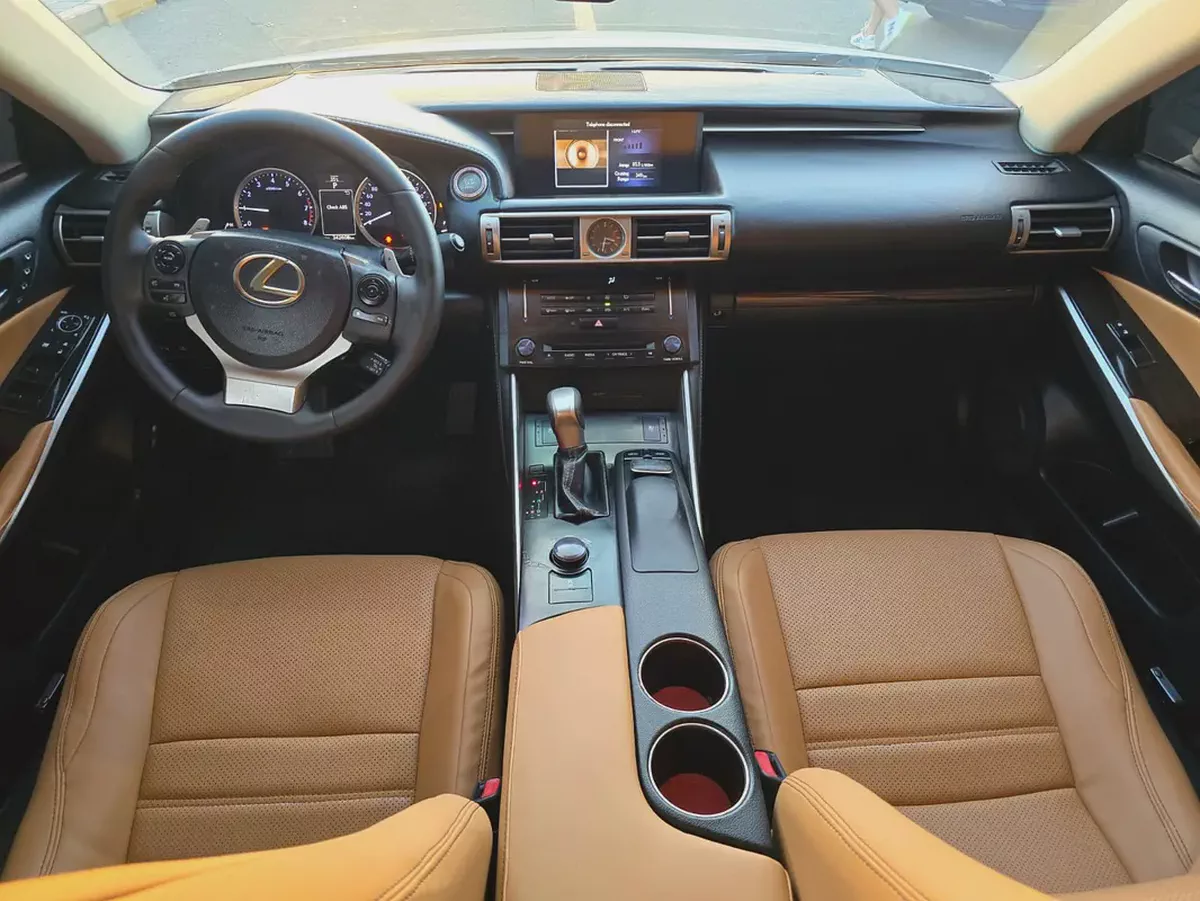 Lexus IS 250 F Sport 2014 GCC Specs - Pristine Condition-7-7