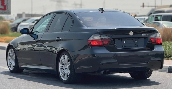 BMW | 323i | 2006 | ONLY | 80622 KM | JAPAN IMPORT | CLEAN TITLE