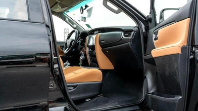 2026 Toyota Fortuner VX 4.0L AT Petrol (Black-Tan)-15