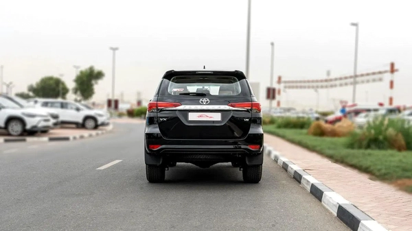 2026 Toyota Fortuner VX 4.0L AT Petrol (Black-Tan)