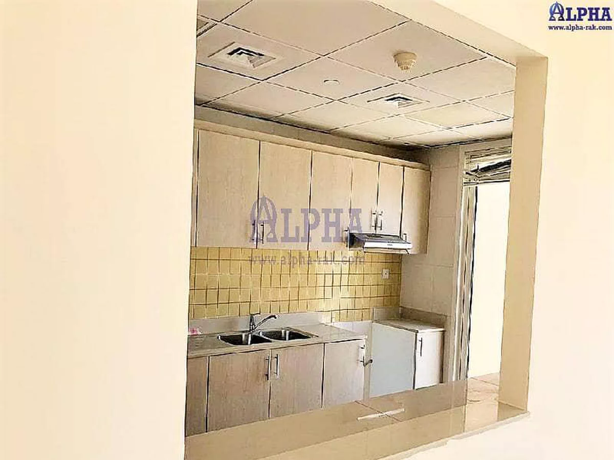 1 BR | Tenanted | BAB | Best Offer |-4-4
