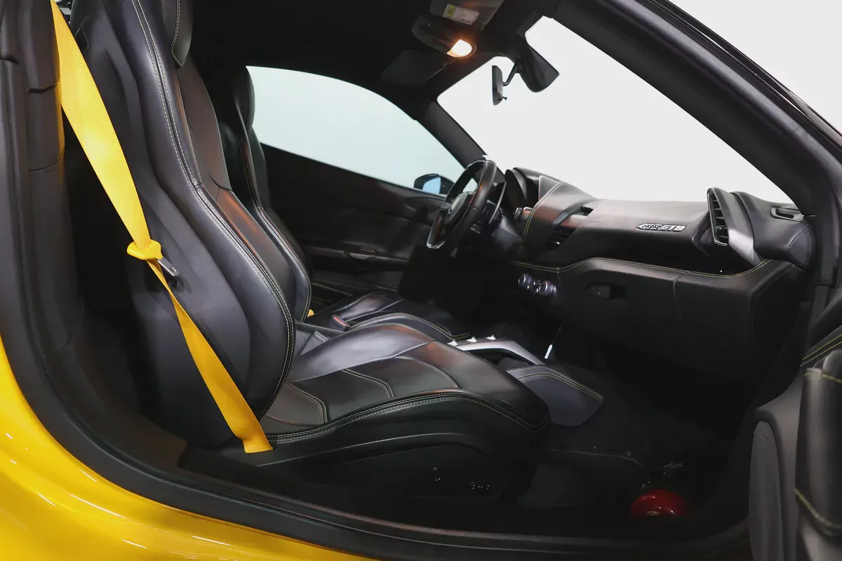 Pristine 2016 Ferrari 488 GTB | GCC Specs | Low Mileage | Carbon Interior-11-11