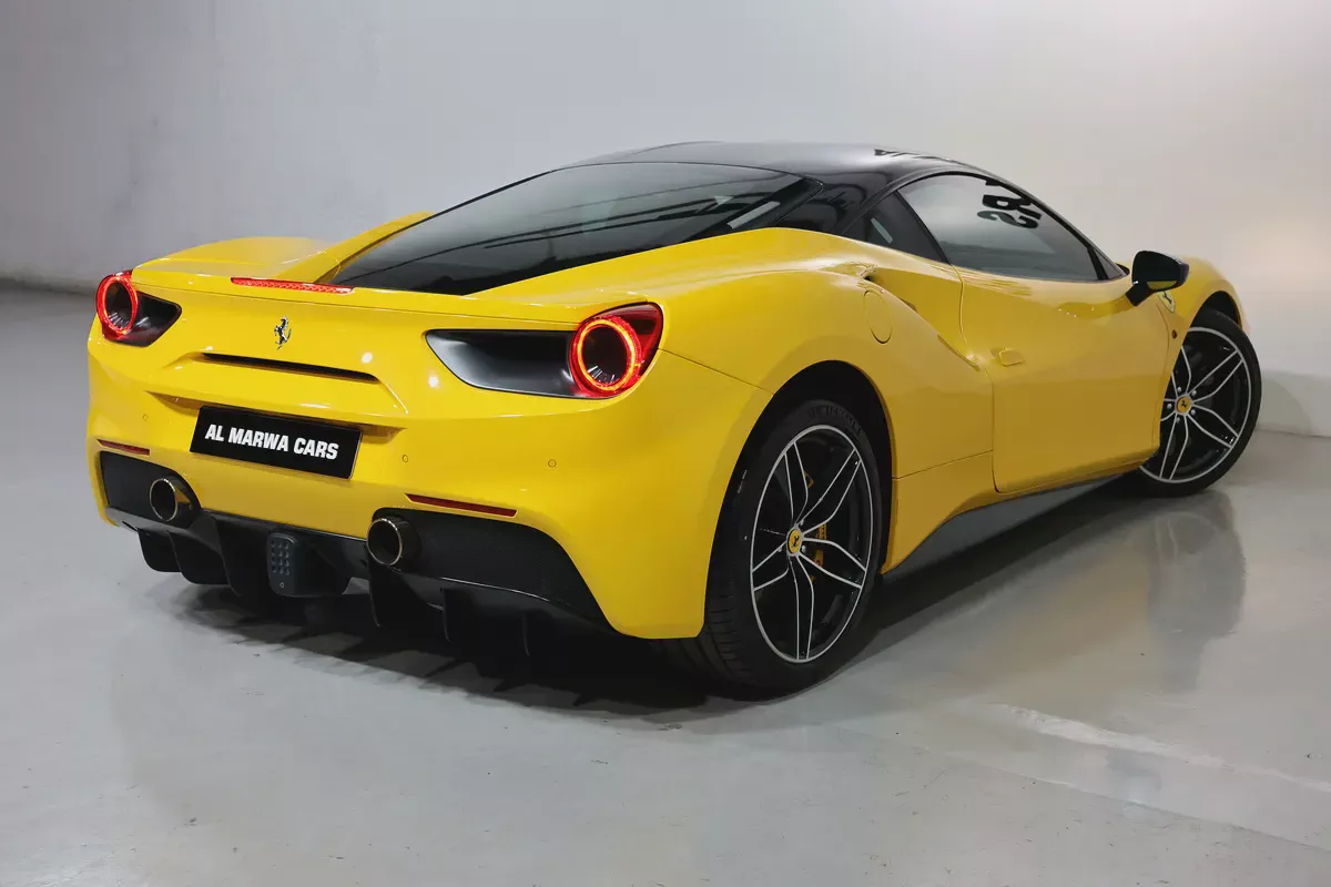 Pristine 2016 Ferrari 488 GTB | GCC Specs | Low Mileage | Carbon Interior-3-3