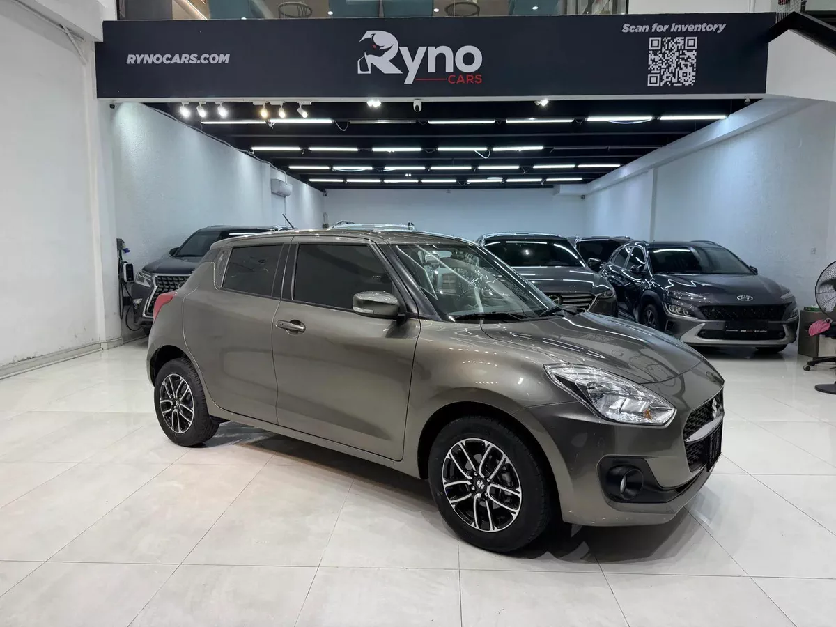 2023 Suzuki Swift GL Hatchback 1.2L V4 // EMI Starting from 640 AED