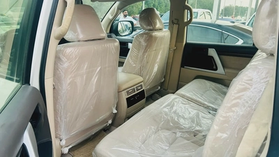 2019 GCC Toyota Land Cruiser-6