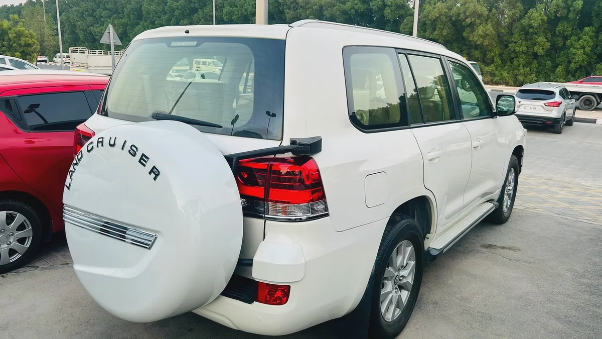 2019 GCC Toyota Land Cruiser-3-3