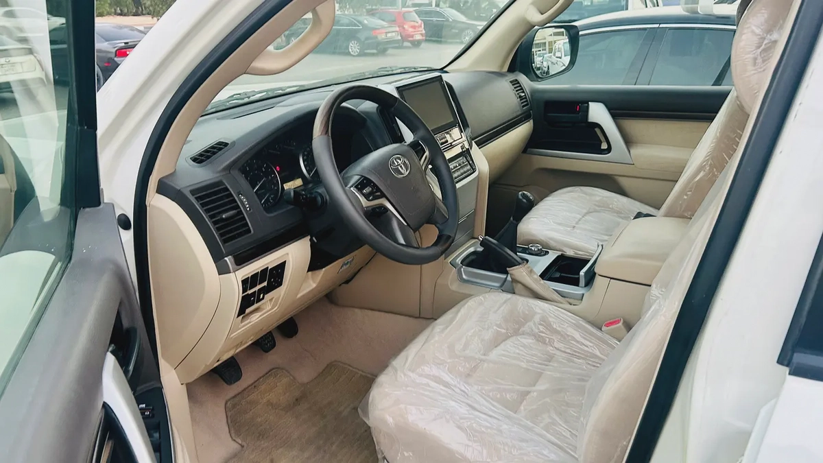 2019 GCC Toyota Land Cruiser-7-7