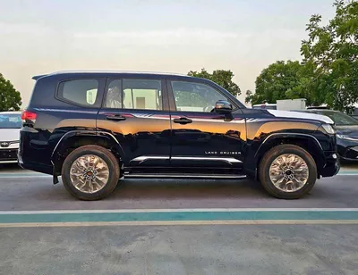 Toyota Land Cruiser GXR 3.5 Twin Turbo | BIG Screen JBL Speakers | Top Line Model (CODE # GXR3HB)-3