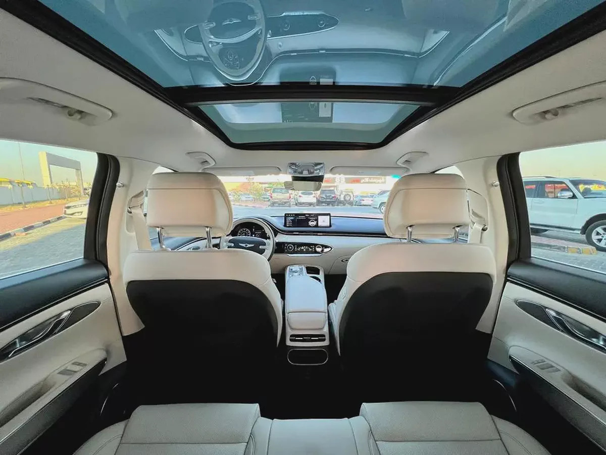 2022 Genesis GV70 2.5T - American Specs - Low Mileage luxury SUV-12-12
