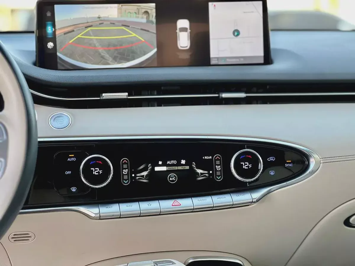 2022 Genesis GV70 2.5T - American Specs - Low Mileage luxury SUV-15-15