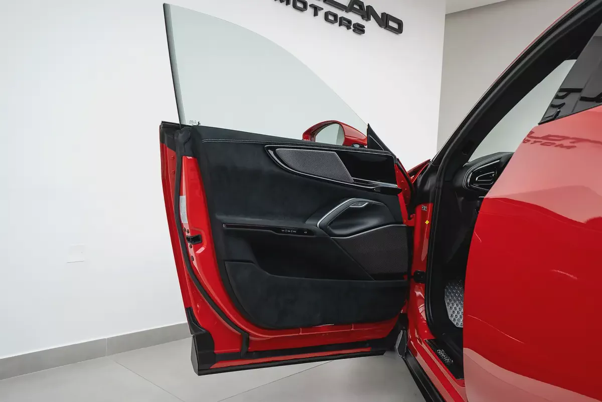 2025 FERRARI PUROSANGUE | FULL CARBON | NOVITEC EXHAUST  KIT | MAIN DEALER SERVICE-9-9