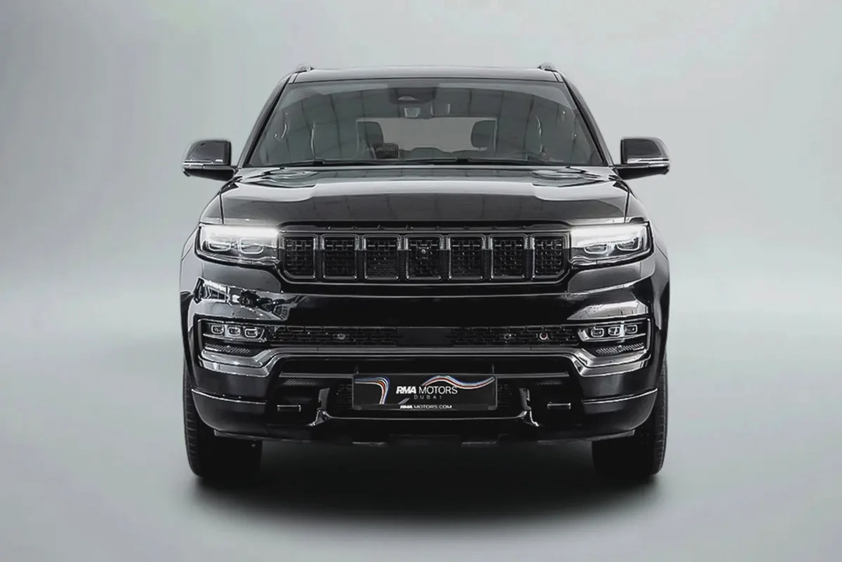 AED 5,013 / 60 months | 0% DP | 2023 Jeep Grand Wagoneer Series III Obsidian / Jeep Warranty