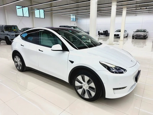 Tesla Model Y Long Range AWD 2022 GCC Specs