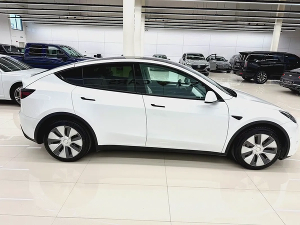Tesla Model Y Long Range AWD 2022 GCC Specs