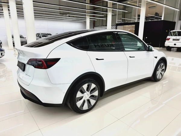 Tesla Model Y Long Range AWD 2022 GCC Specs