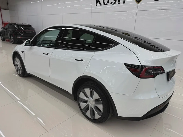 Tesla Model Y Long Range AWD 2022 GCC Specs