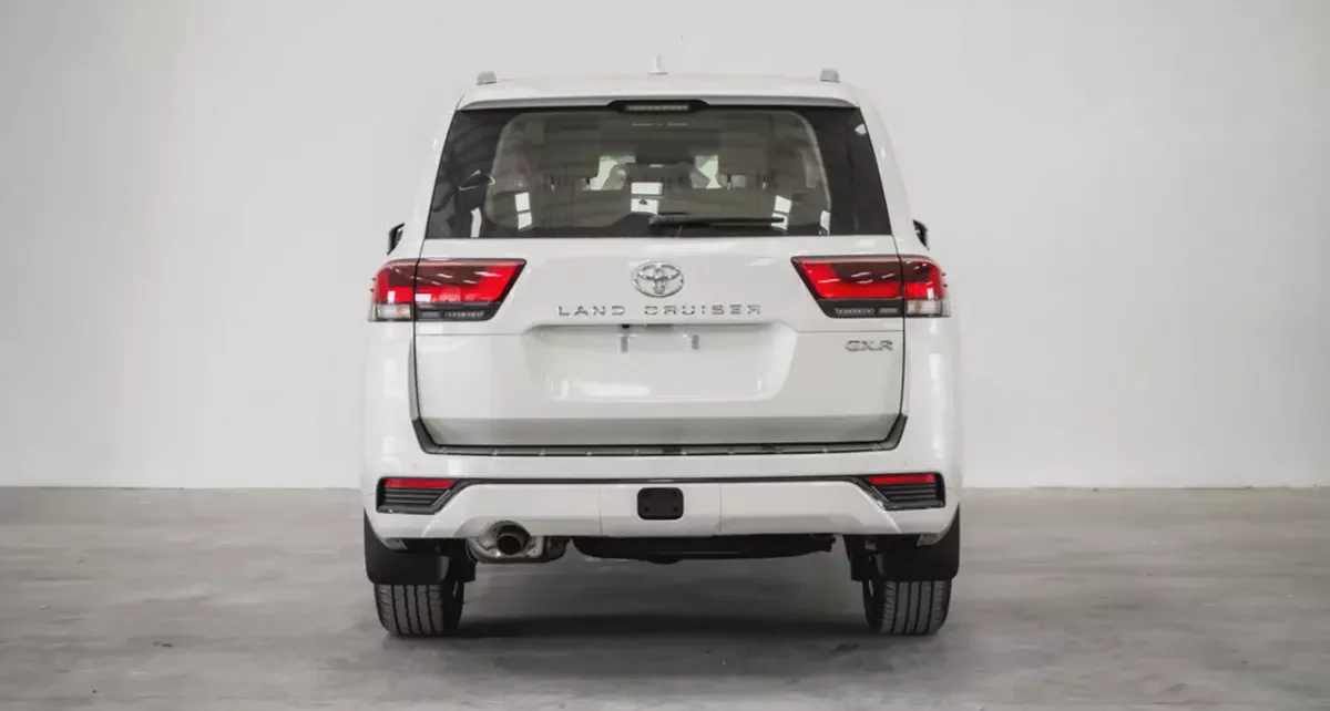 Toyota Land Cruiser GXR 2026 GCC Specs-4-4