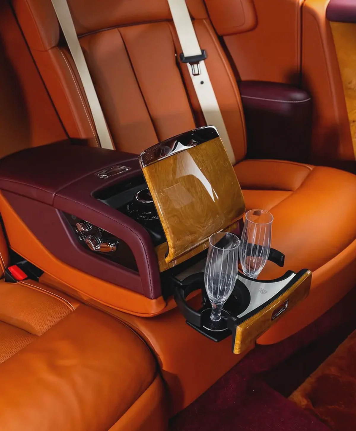 2019 Rolls-Royce Phantom | GCC Specs | Ultra Luxury Sedan ll 13,000 km